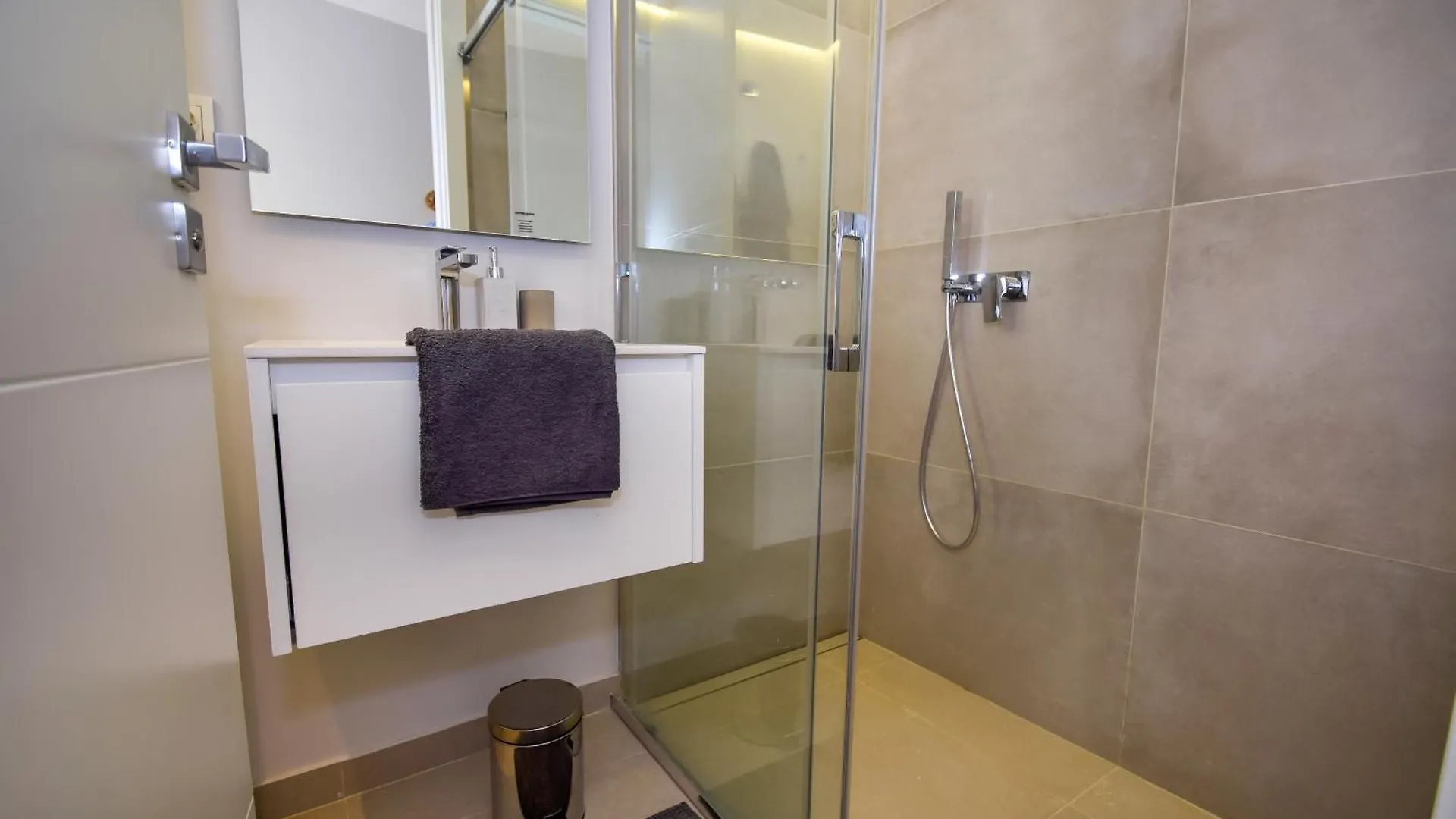 Exquisite And Modern Villa Near Beach With Heated Pool! Marbella Spain
