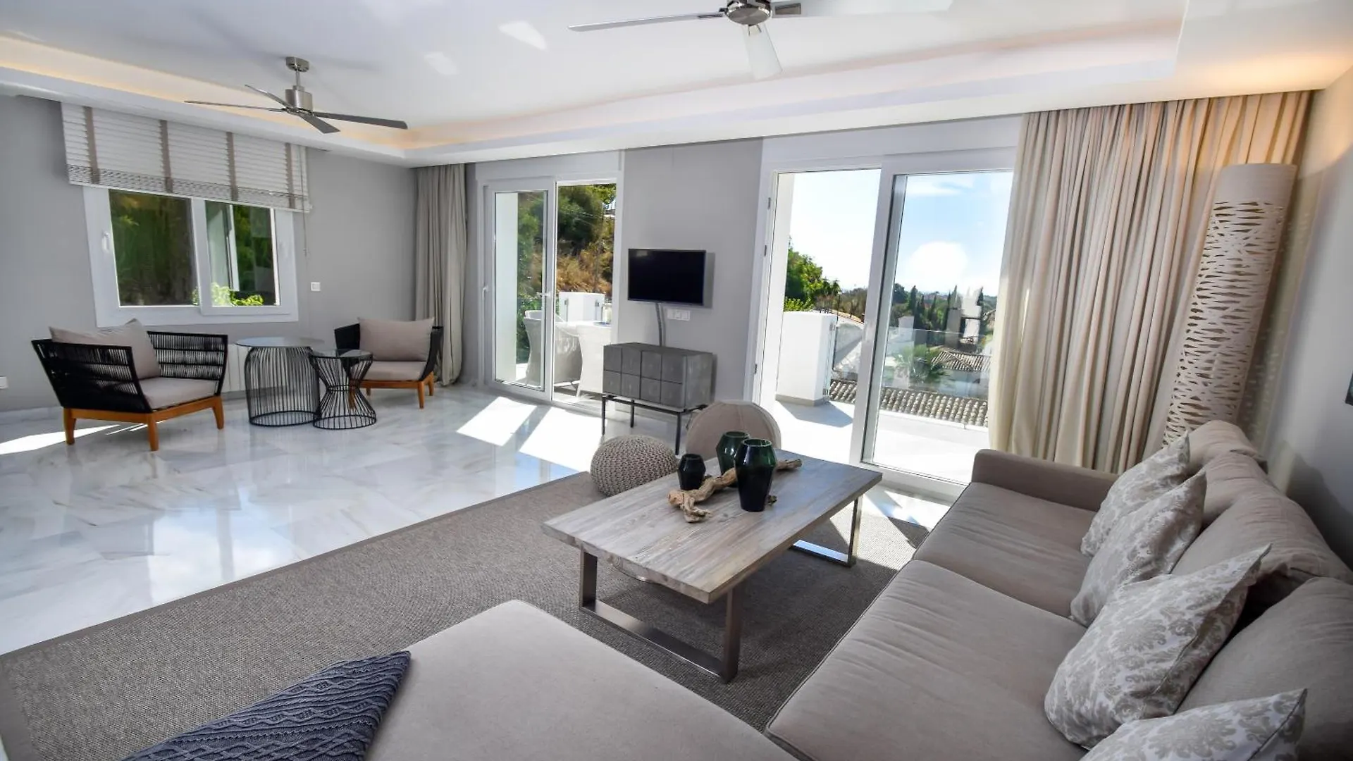 Exquisite And Modern Villa Near Beach With Heated Pool! Marbella 0*,  Spain